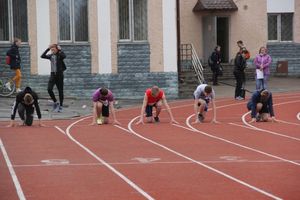 В Великих Луках проходят соревнования «Шиповка юных» (ФОТО)