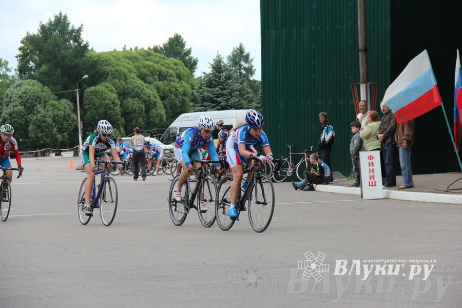 Гонка-критериум по велосипедному спорту
