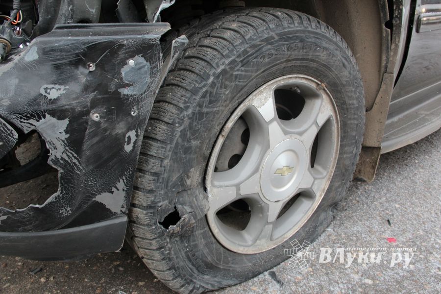 ДТП  в районе улицы 3-й Уд. Армии (ФОТО)