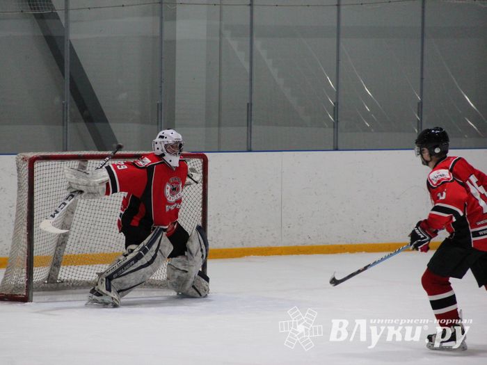 ХК «Экспресс» одержал победу над ХК «Евро-Керамика» в рамках НХЛ (ФОТО)