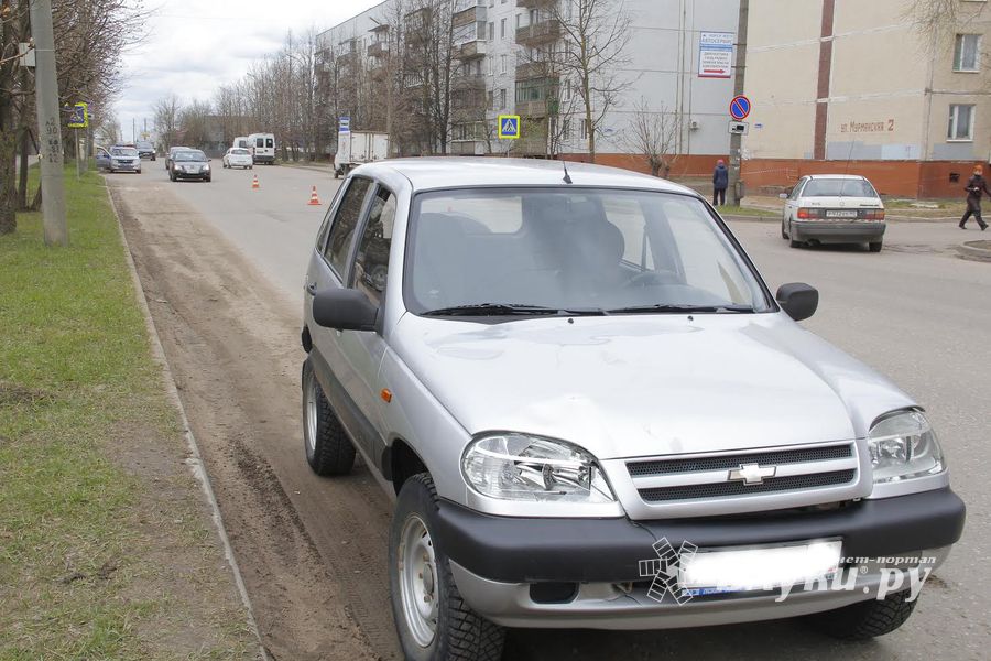 Мужчина, сбитый в Великих Луках, получил ушибы (ФОТО)