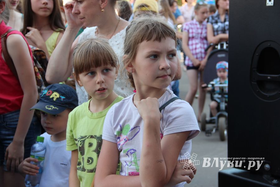 В Великих Луках прошел «День защиты детей» (ФОТО)