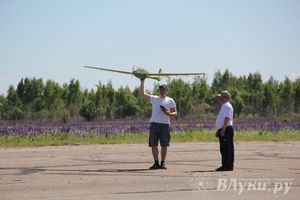 В Великих Луках прошел Фестиваль авиамодельного спорта (фото)