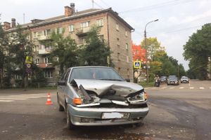 ДТП в Великих Луках на проспекте Октябрьском (ФОТО)