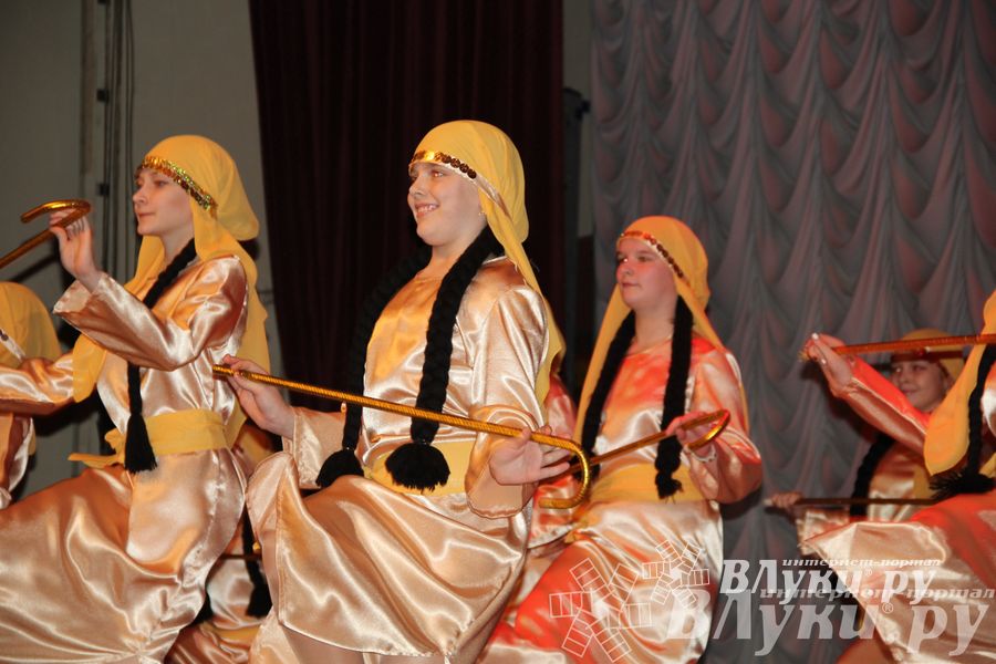 Танцевальный концерт «Восточные краски осени» прошел в музыкальной школе