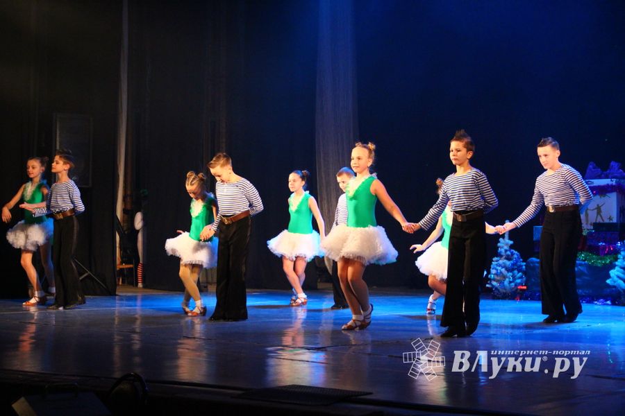 В ГДК им. Ленина встречают Новый год (ФОТО)