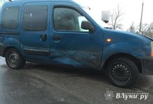 В Великих Луках в районе Дружбы произошло ДТП (фото)