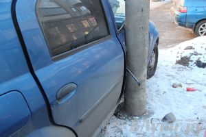 В Великих Луках столкнулись три автомобиля (ФОТО)