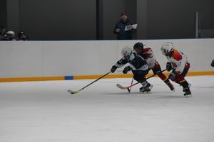 Товарищескике хоккейные игры между детскими командами прошли в Великих Луках (ФОТО)