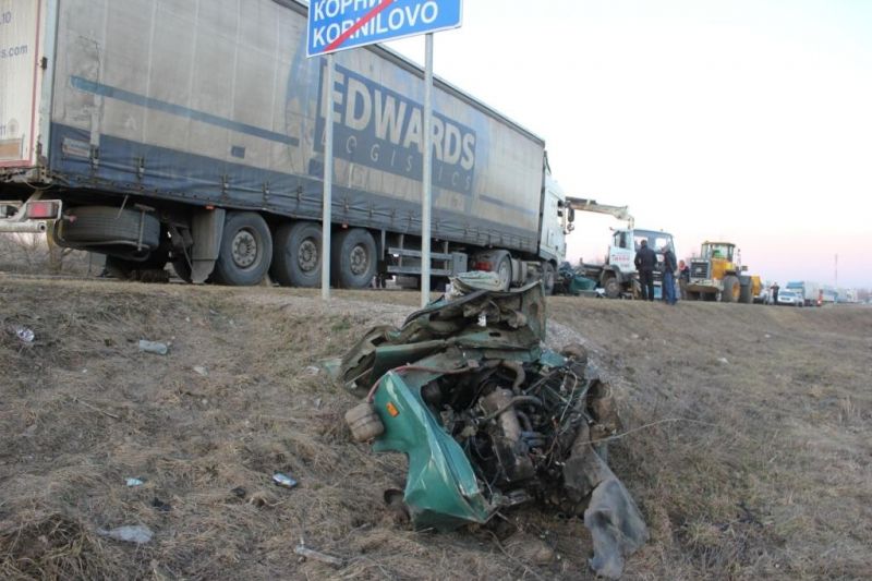 Ещё фото со смертельного ДТП в Куньинском районе