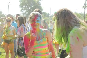 Яркие эмоции «ColorFest» в Великих Луках (ФОТО)