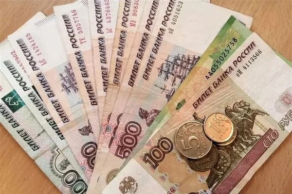 В Псковской области введут выплаты беременным студенткам