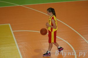 Великолучане и псковички выиграли Первенство Псковской области по баскетболу