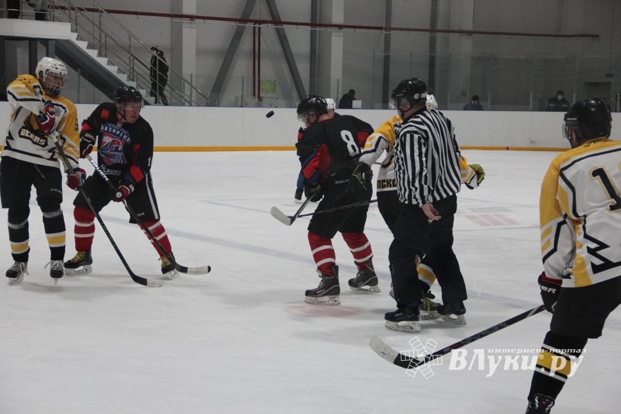 Матч в рамках Регионального Чемпионата НХЛ прошел в «Айсберге» (ФОТО)
