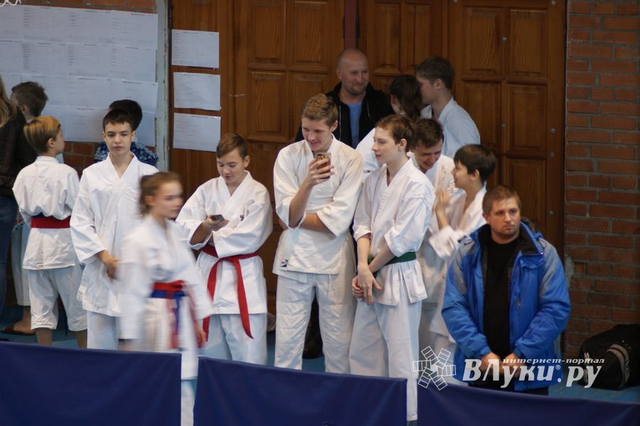 В Великих Луках прошли соревнования по каратэ (ФОТО)