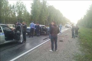 Один человек погиб и четверо пострадали в тройном ДТП в Псковском районе (фото)