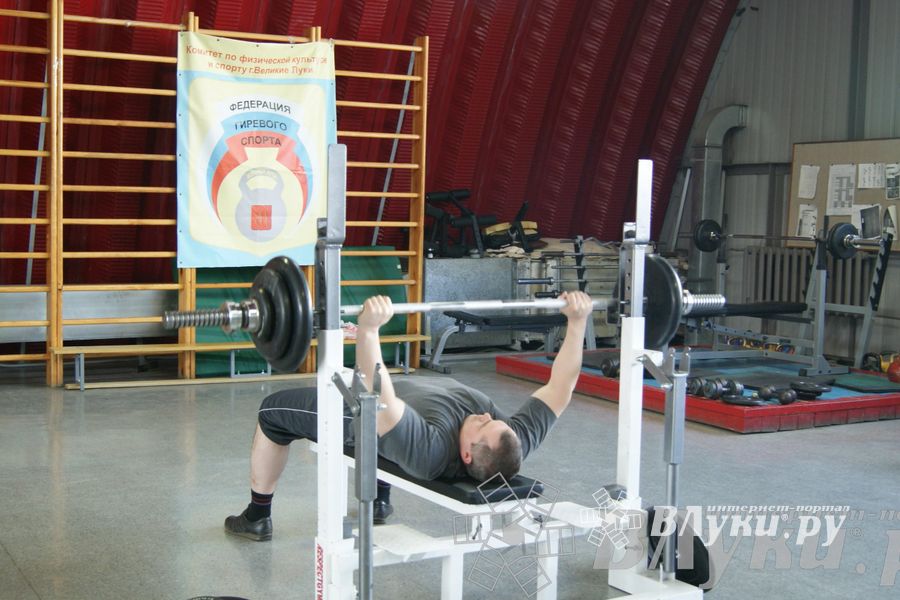 Соревнования по Русскому жиму штанги