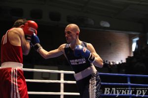 В Великих Луках состоялась матчевая встреча по боксу