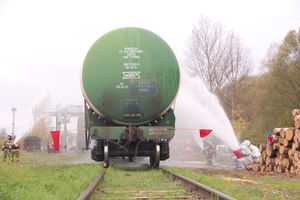 В Великих Луках тушили поезд (ФОТО)