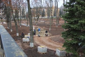 Великолукский парк стремительно преображается (ФОТО)