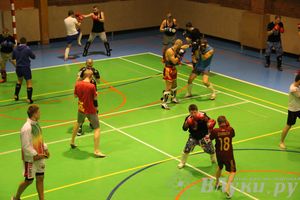 В Великих Луках прошел мастер-класс по кикбоксингу (фото)