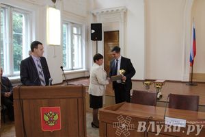 В Великих Луках 68% расходов бюджета приходится на финансирование учреждений социальной сферы (фото)