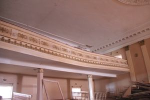 В театре не могут быть пластиковые окна... (фото)