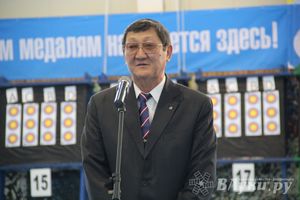 В Великих Луках состоялось открытие Чемпионата России по стрельбе из блочного и классического лука (фото)