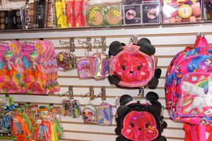 В Великих Луках открылся первый антикризисный магазин «FixZone» (ФОТО)