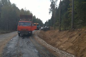 В Опочецком районе продолжаются работы по реконструкцию автомобильной дороги (ФОТО)