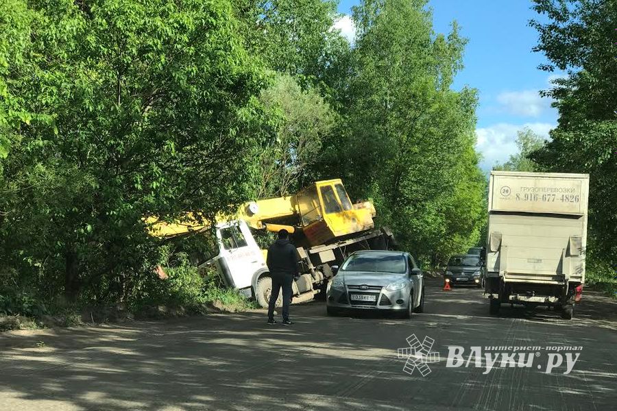 Фотофакт: ДТП на выезде из Великих Лук 