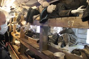 Великолучане знакомятся с «Поездом Победы» (ФОТО)