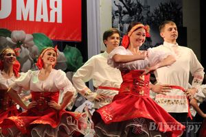 Праздничный вечер, посвященный 70-летию Победы в Великой Отечественной войне 1941-1945 годов прошел в Великих Луках (фото)