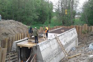 На дорогах Псковской области ремонтируют четыре моста (ФОТО)