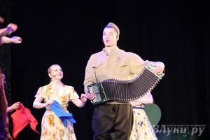 Государственный ансамбль «Русский Север» представил в Великих Луках мюзикл «Василий Теркин» 