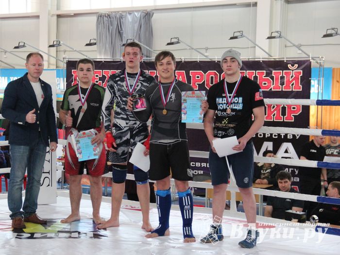 В Великих Луках завершился открытый кубок по смешанному боевому единоборству ММА (ФОТО)
