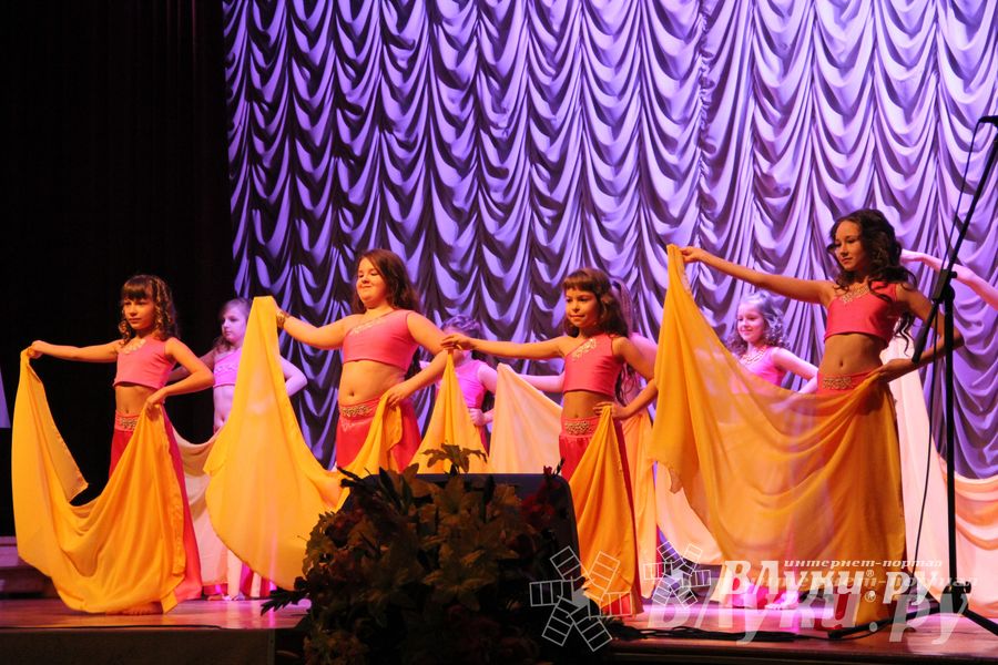 В Великих Луках прошел конкурс «Мисс A-Dance-2015» (фото, видео)