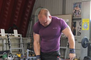 В Великих Луках прошел Чемпионат города по Русскому жиму и армлифтингу (фото)
