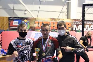 В Великих Луках прошел кубок по смешанному боевому единоборству (ФОТО)