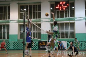 Сборная Великолукского района стала обладателем Кубка города по волейболу (фото)