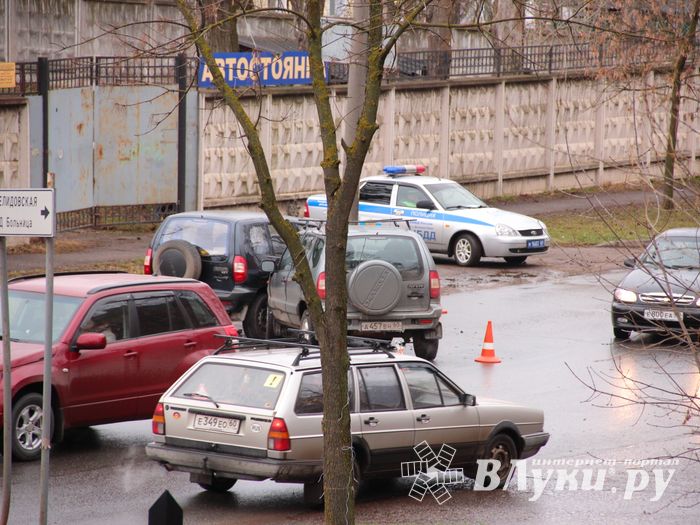 Фотофакт: ДТП на проспекте Гагарина в Великих Луках
