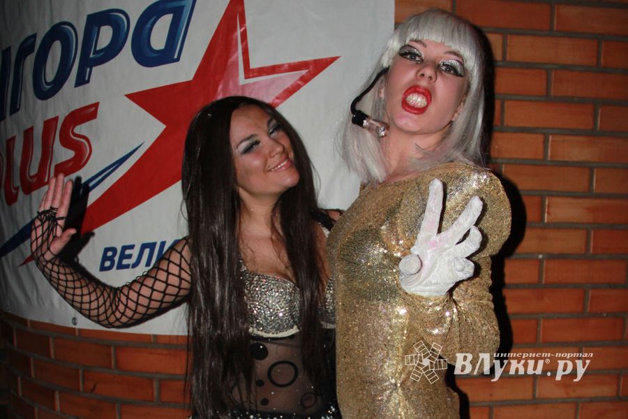 Радиостанции «Авторадио Великие Луки» и «Европа Плюс Великие Луки» отметили свой профессиональный праздник (фото)