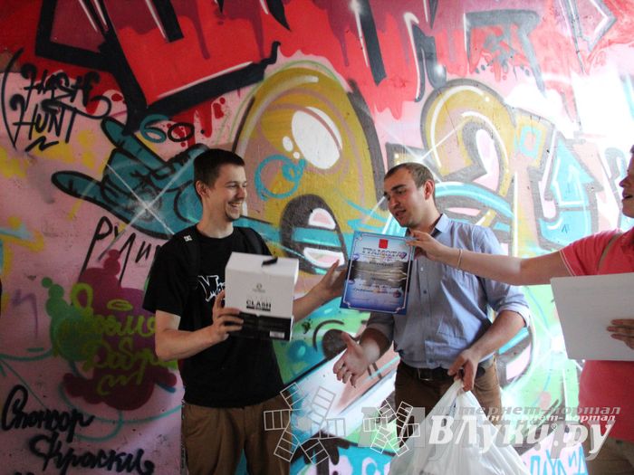 В Великих Луках прошел городской конкурс «Граффити — новый взгляд»