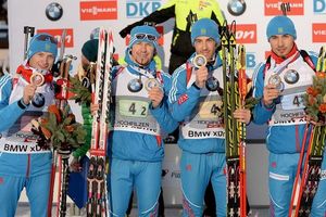 Россиянка выиграла серебро гонки преследования на этапе Кубка мира по биатлону (фото)