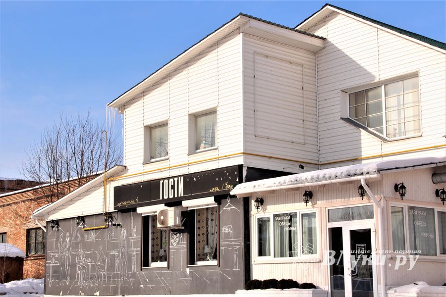 8 марта прекрасных дам приглашают в «Гости»  (ФОТО)