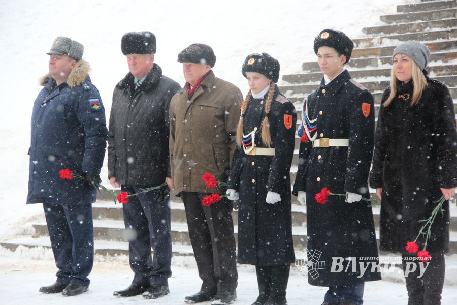 Десантники, участники сверхдальнего лыжного похода, прибыли в Великие Луки (ФОТО)