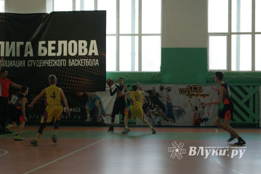 Великолучане завоевали бронзу на Международном турнире по баскетболу (ФОТО)