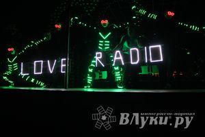 14 февраля в клубе «Хотэй» состоялось ежегодное шоу для влюбленных «Love Story»