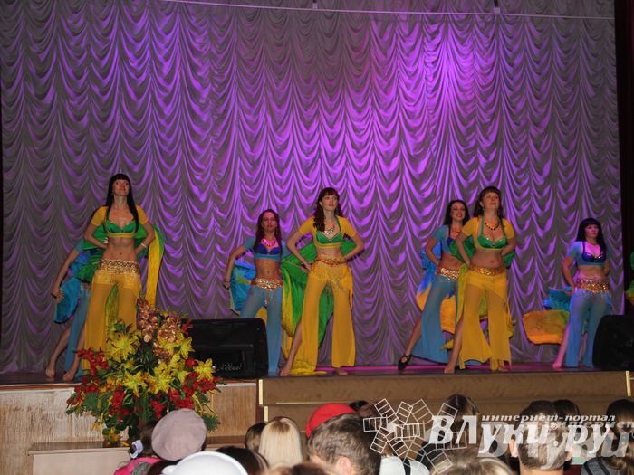 Танцевальный концерт «Восточные краски осени» прошел в музыкальной школе