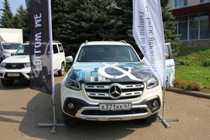 ​В Великих Луках в День Города прошла «Автовыставка 2018 - ЛЕТО» (ФОТО)